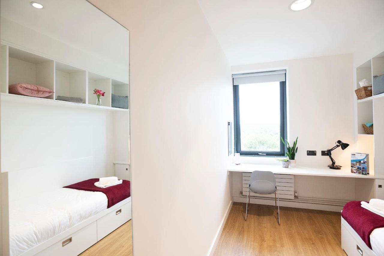 Goldcrest Village Rooms University Of Голвей Екстер'єр фото